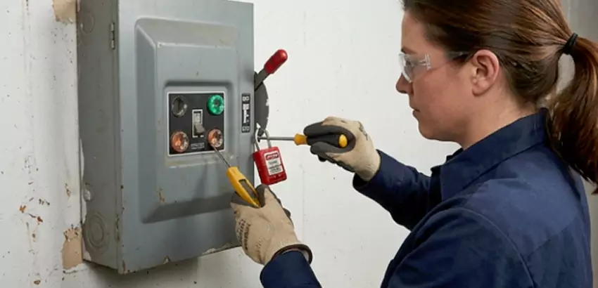 Motion Sensor Light Switch Replacement in Lake Mary